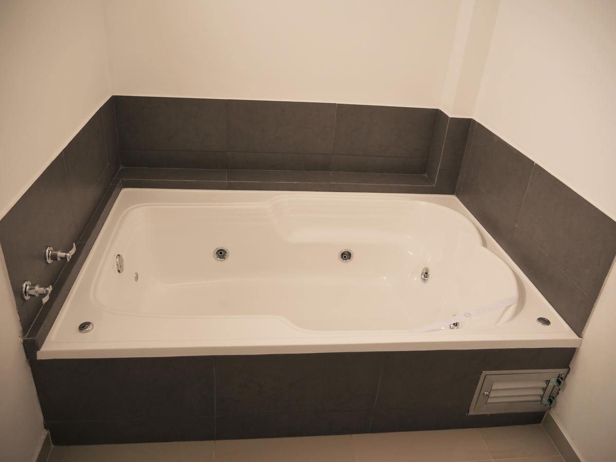 Calle 10 Express Hotel Medellin Ngoại thất bức ảnh